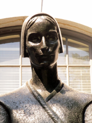 Mary Dyer Statue